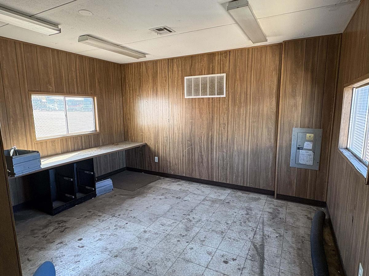 Used UNKNOWN Pac-Van 50'x165