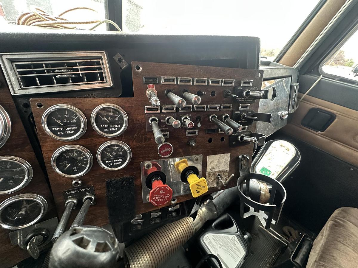 Used 1998 PETERBILT 379