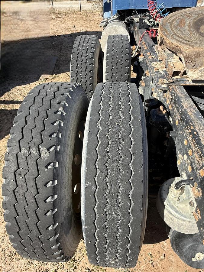 Used 2002 KENWORTH T800