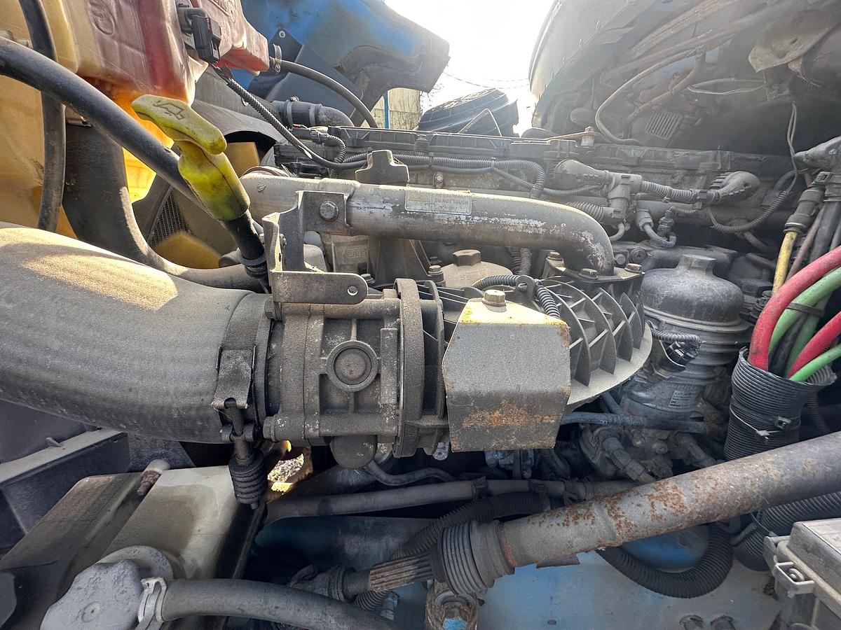 Used 2015 FREIGHTLINER 114SD