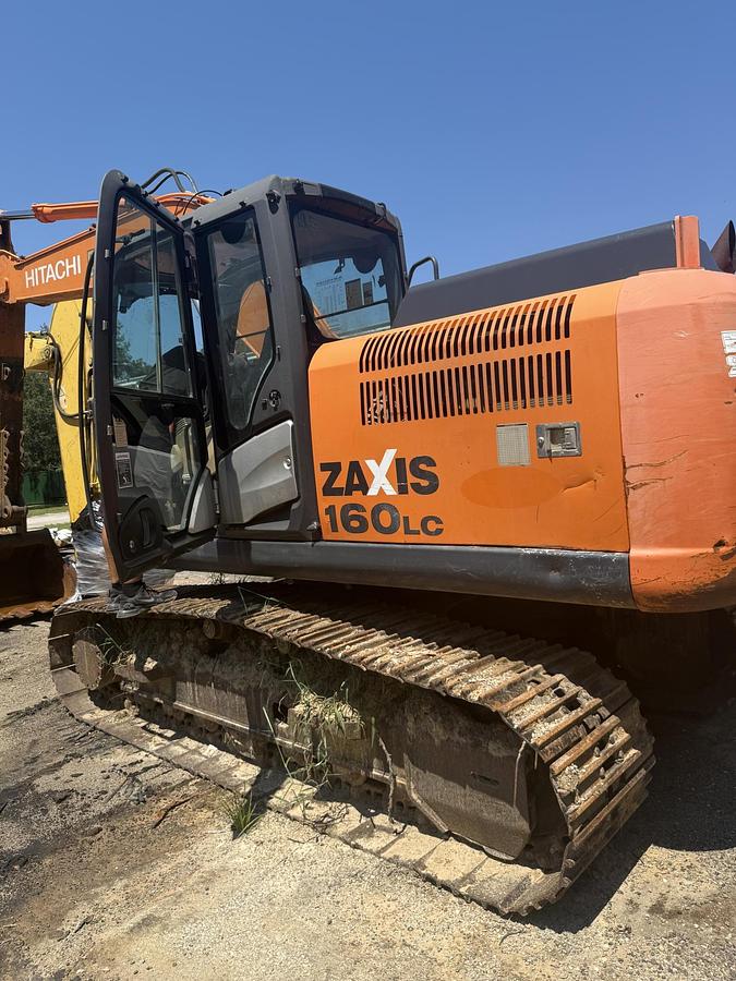 Used 2017 HITACHI ZX160LC-5N