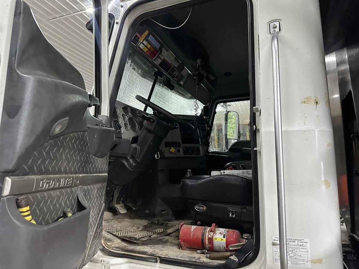 Used 2018 MACK Granite GU713