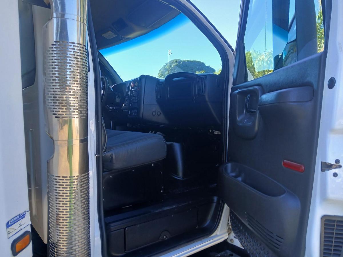 Used 2004 CHEVROLET C7500