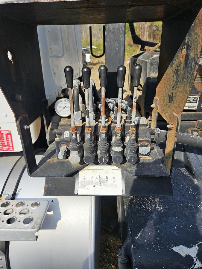 Used 2016 KENWORTH T800