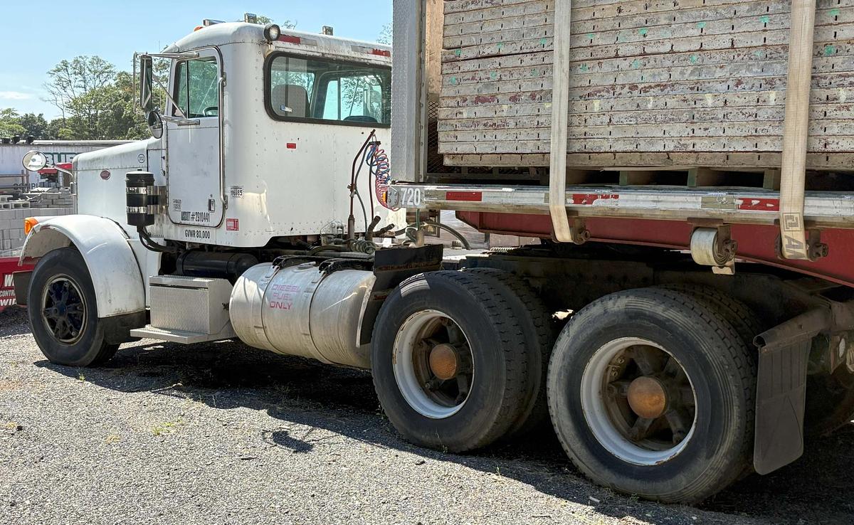 Used 1999 PETERBILT 378