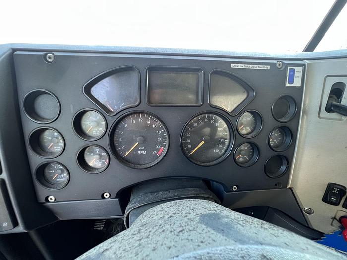 Used 2015 MACK GU713