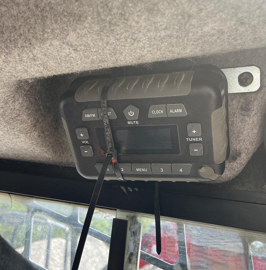 Used 2022 JOHN DEERE 333G