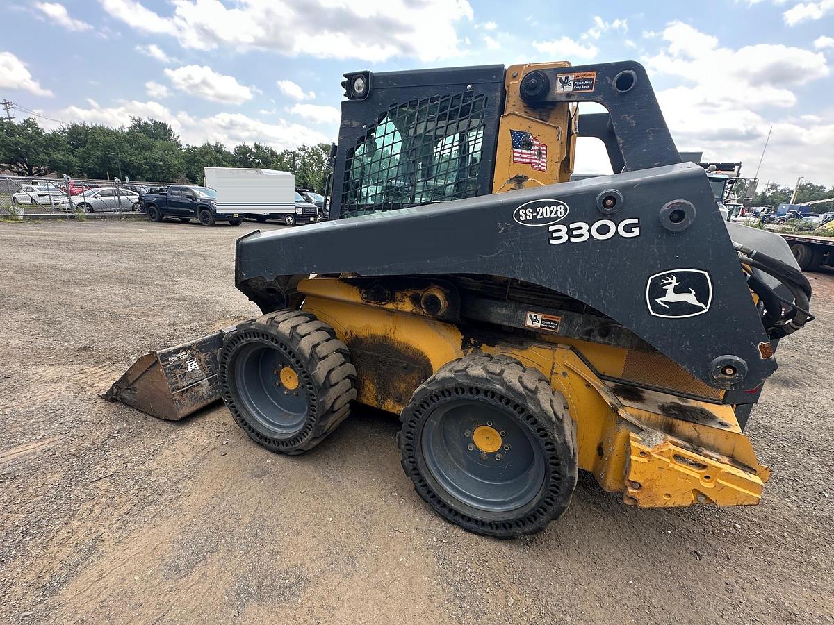 Used 2017 DEERE 330G