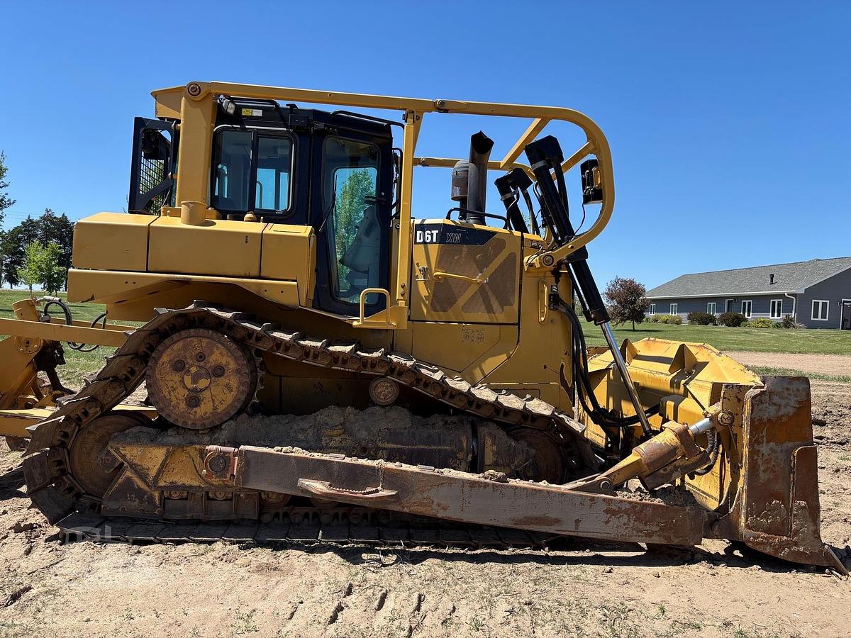 Used 2014 CATERPILLAR D6T XW