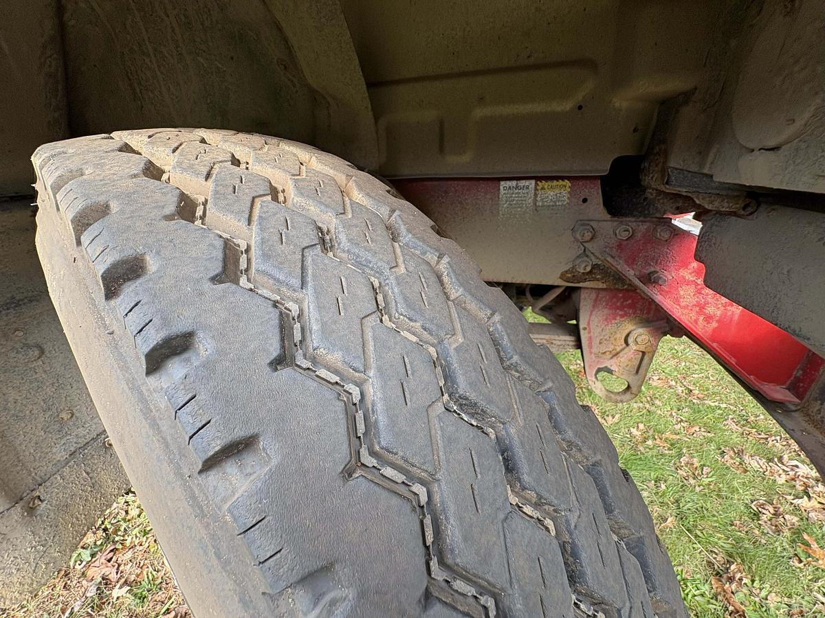 Used 2006 MACK Granite CV713