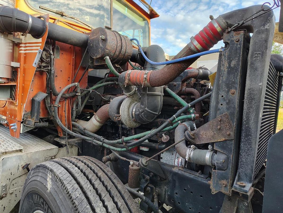 Used 1998 INTERNATIONAL 9300