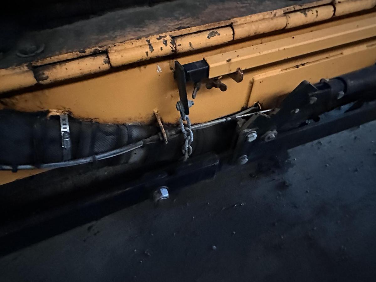 Used 2012 LEEBOY 8510B