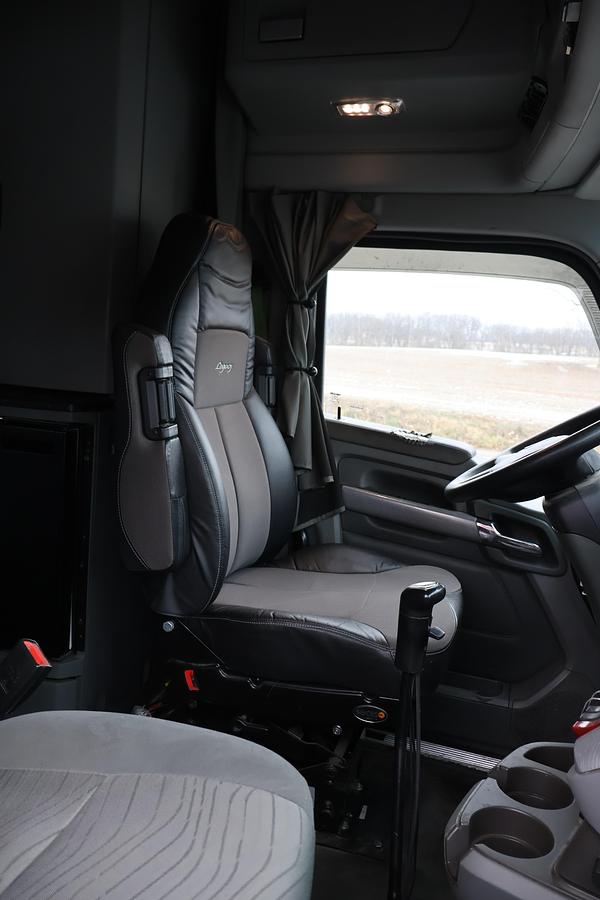 Used 2016 KENWORTH T680