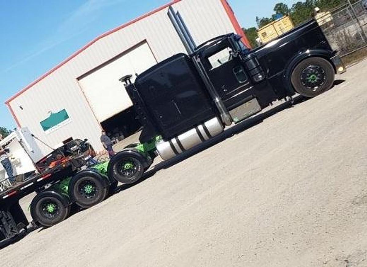 Used 2006 PETERBILT 379