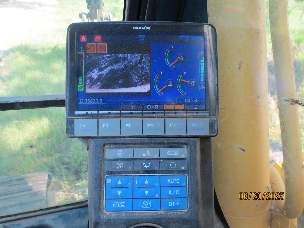 Used 2016 KOMATSU PC210LC-11