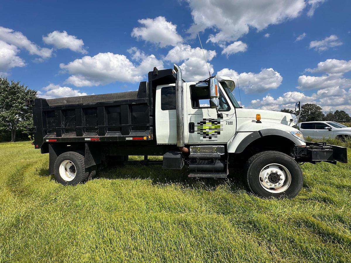 Used 2003 INTERNATIONAL 7500