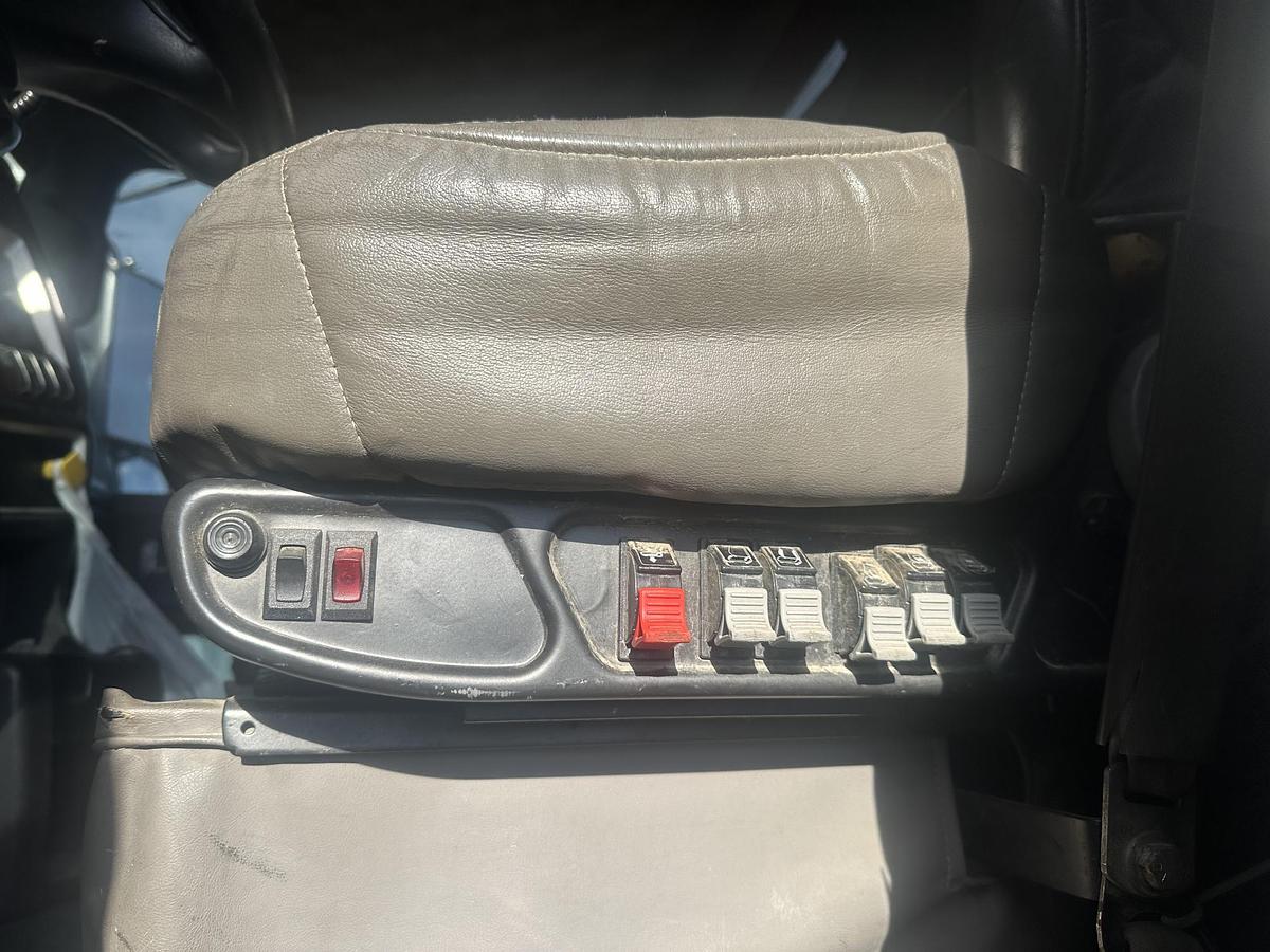 Used 2006 KENWORTH T800