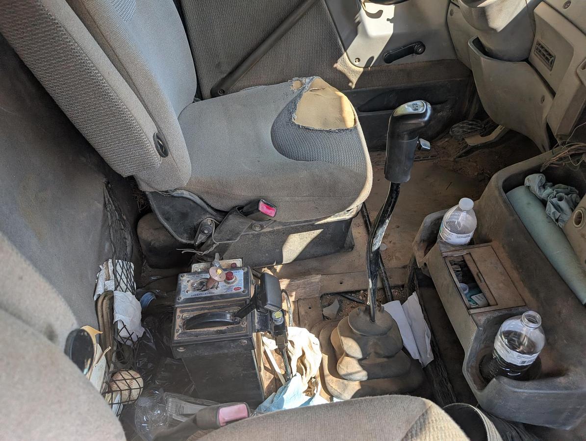 Used 2000 STERLING LT9500