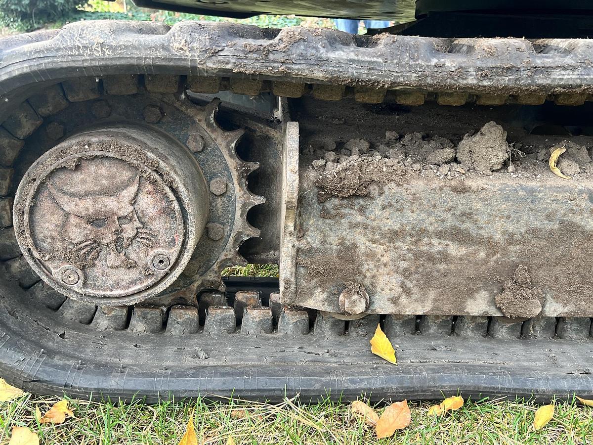 Used 2015 BOBCAT e42