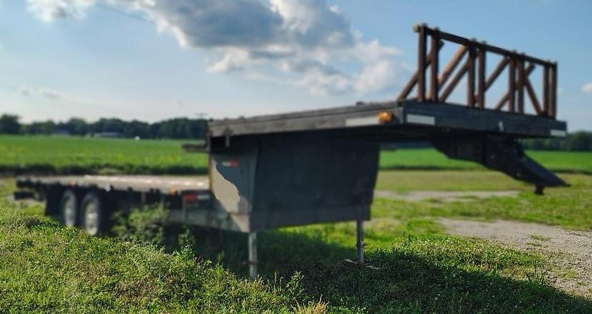 Used 2004 CUSTOM BUILT 33 foot