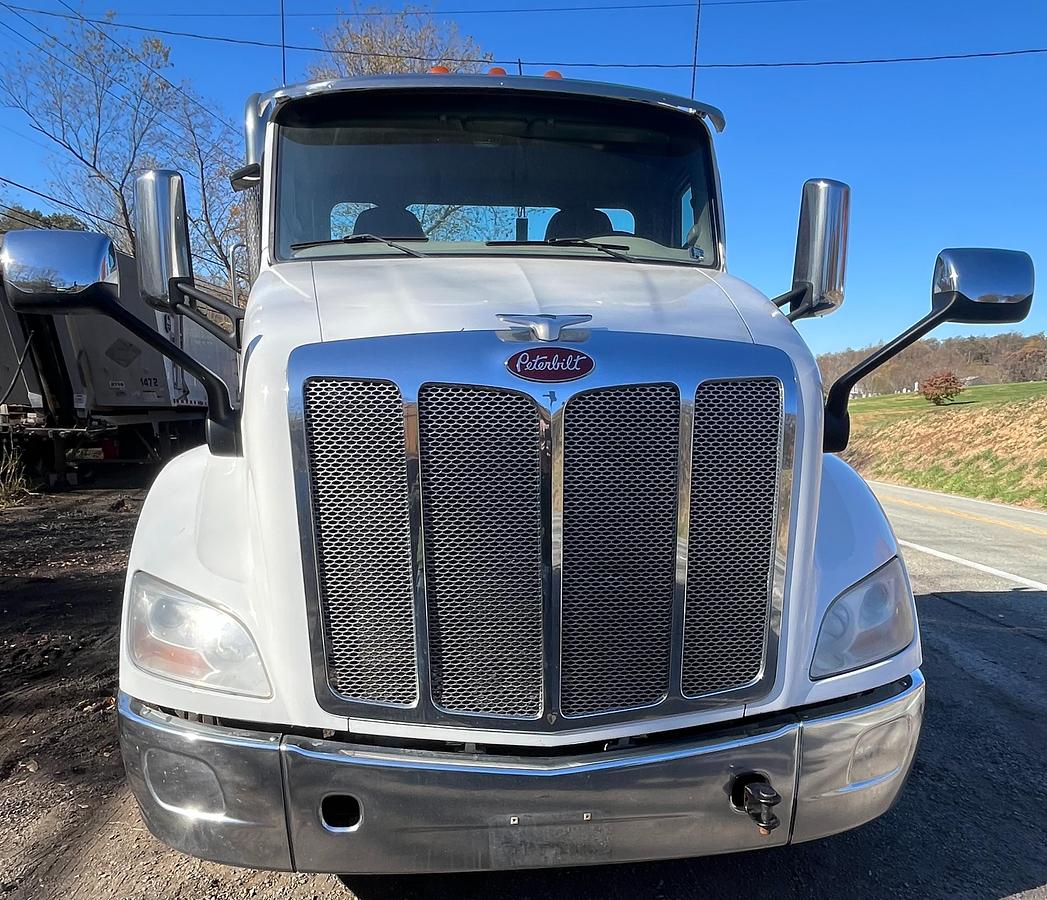 Used 2018 PETERBILT 579