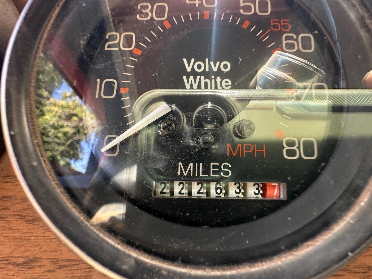 Used 1986 AUTOCAR DK64