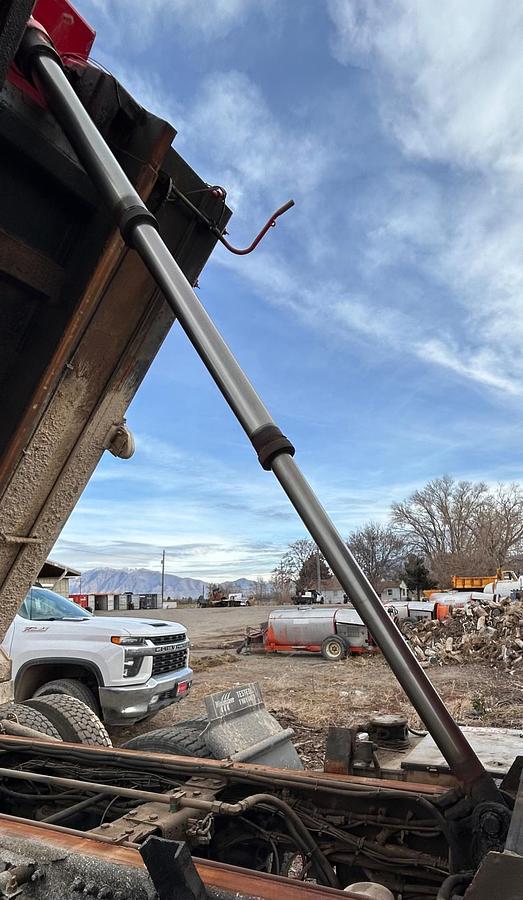 Used 2013 FREIGHTLINER 108SD Dump Truck