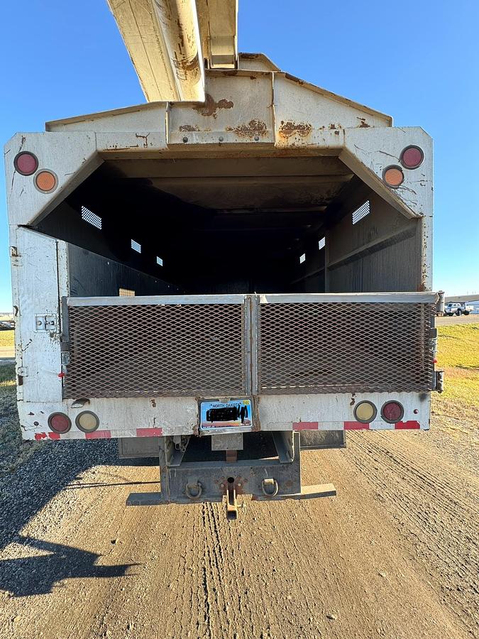 Used 2010 FORD F750 Bucket Truck