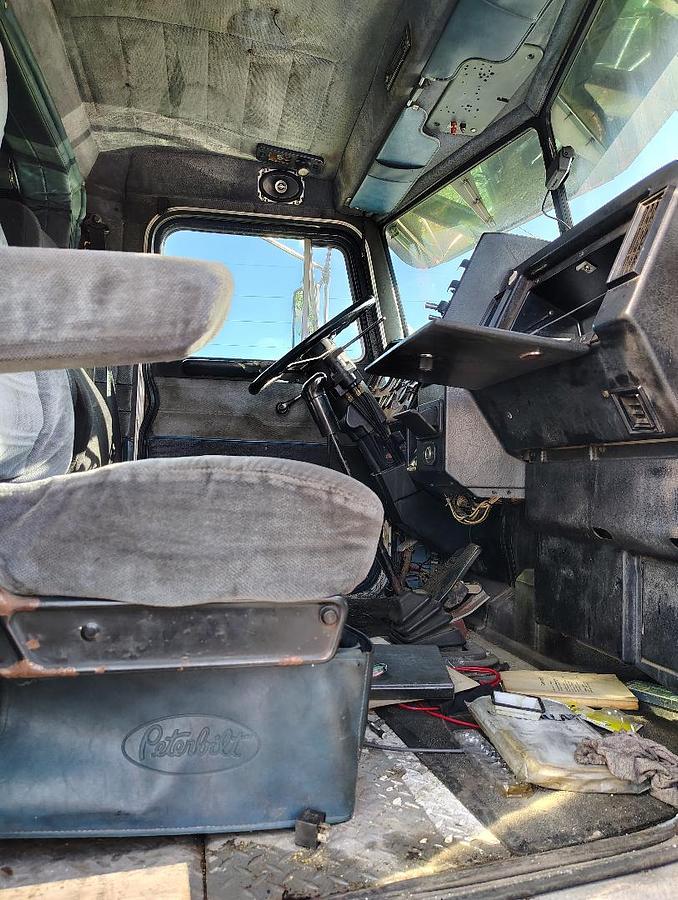 Used 1996 PETERBILT 379