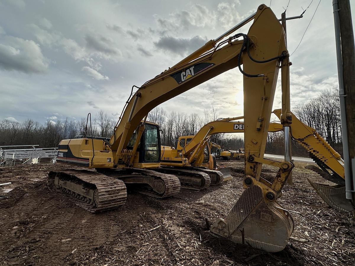 Used 1999 CATERPILLAR 320B L