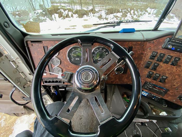 Used 2003 INTERNATIONAL 9200