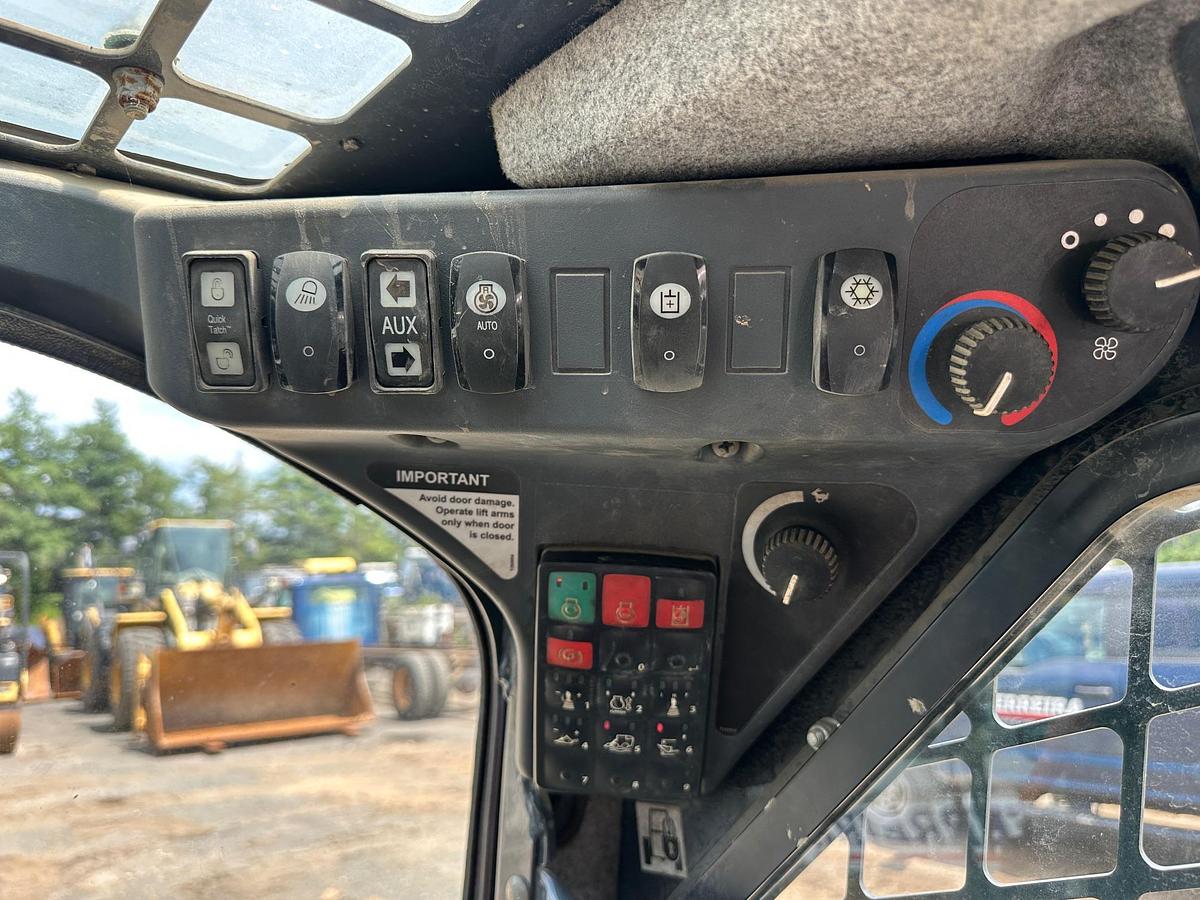Used 2019 DEERE 332G