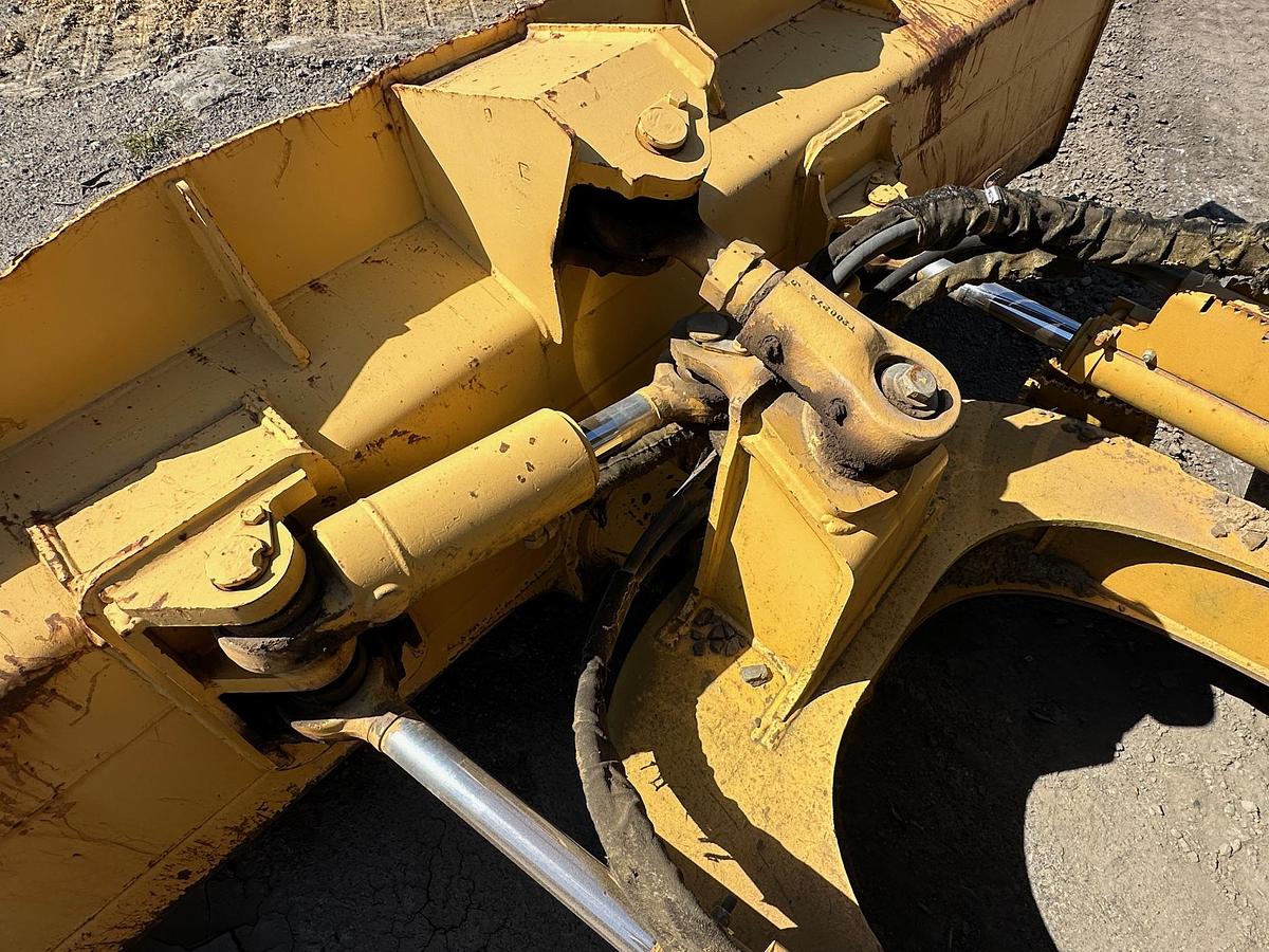 Used 2005 DEERE 650J LGP