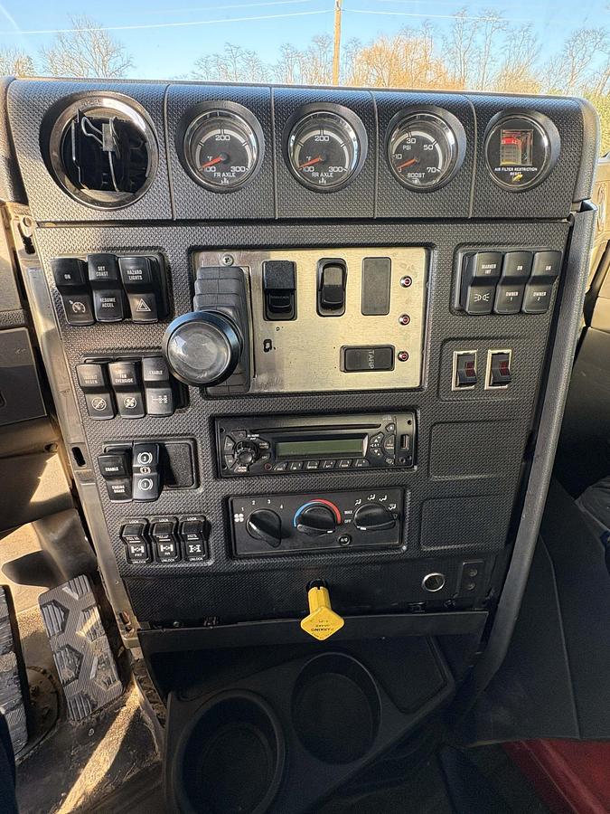 Used 2014 CATERPILLAR CT660S