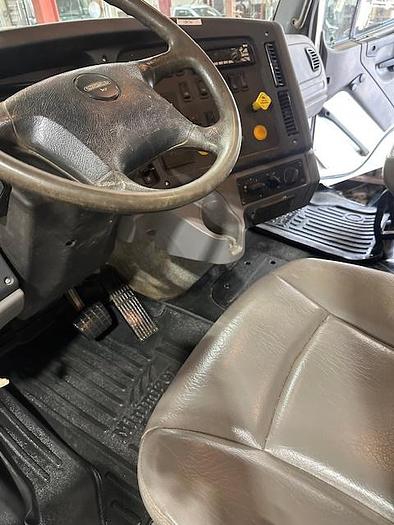 Used 2012 FREIGHTLINER SD114