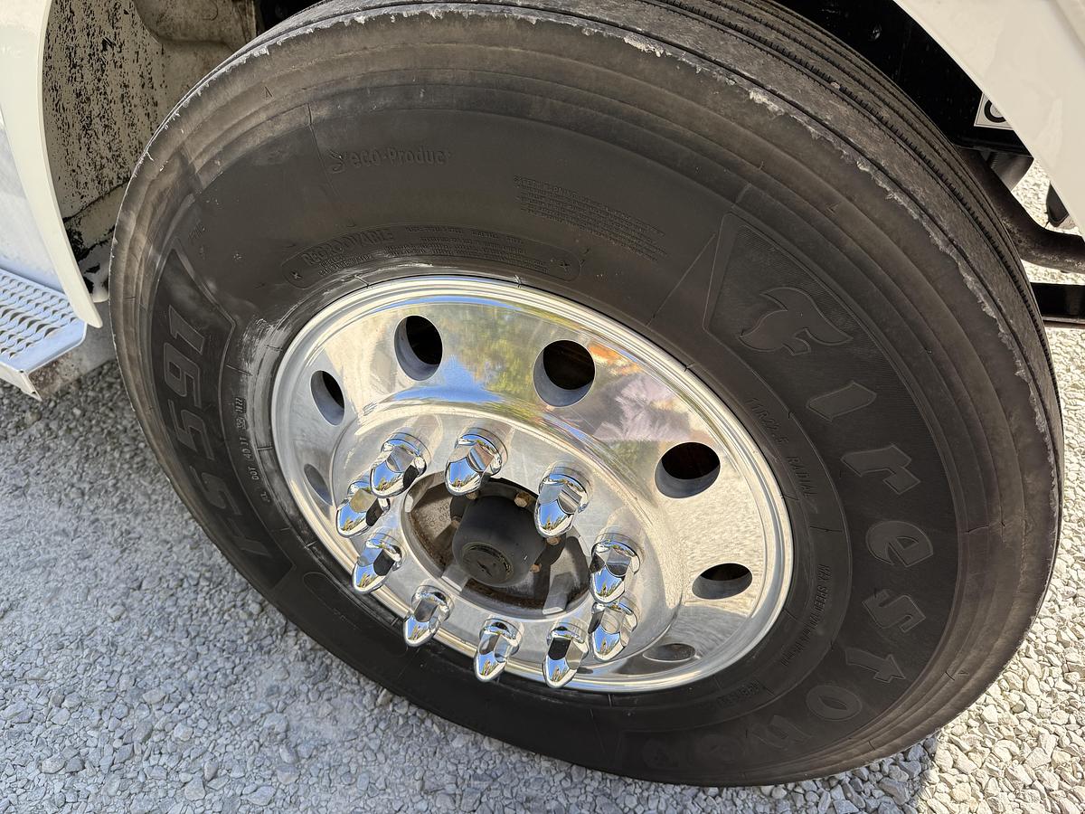 Used 2017 STELLAR 10621