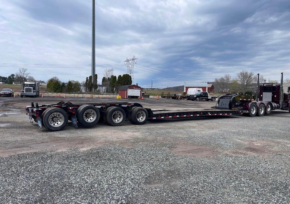 Used 2024 FONTAINE 58' x 102