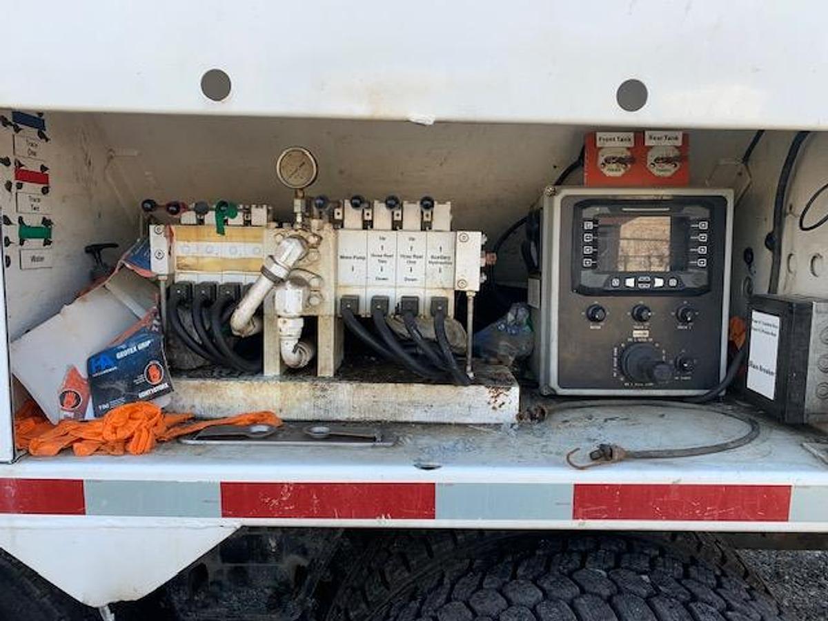 Used 2006 INTERNATIONAL 7600