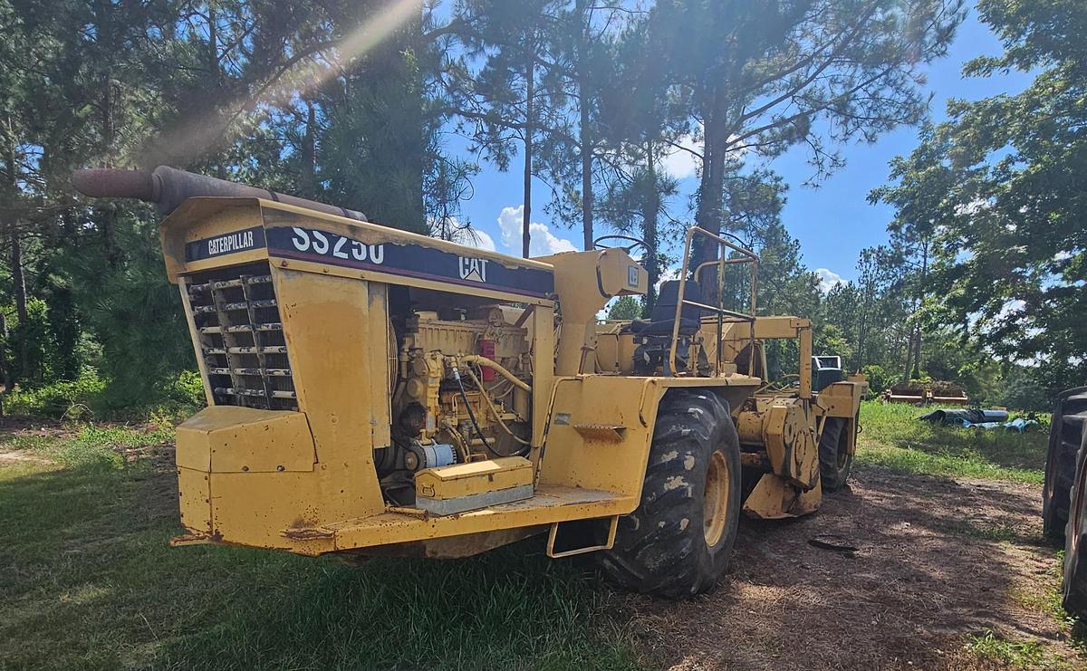 Used 1987 CATERPILLAR SS 250