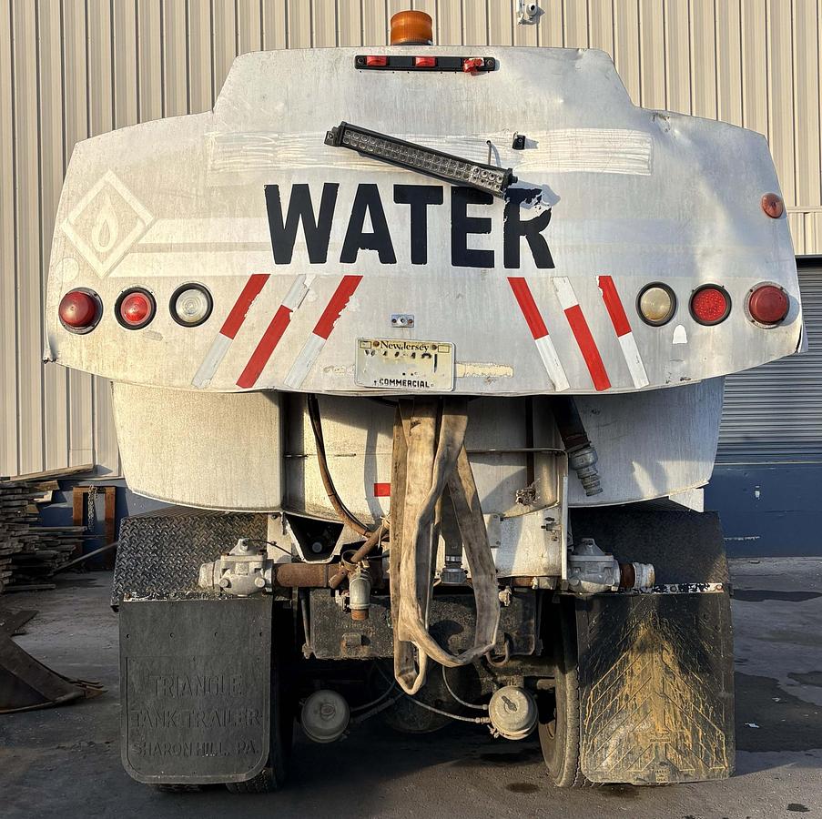 Used 1990 INTERNATIONAL F-4900