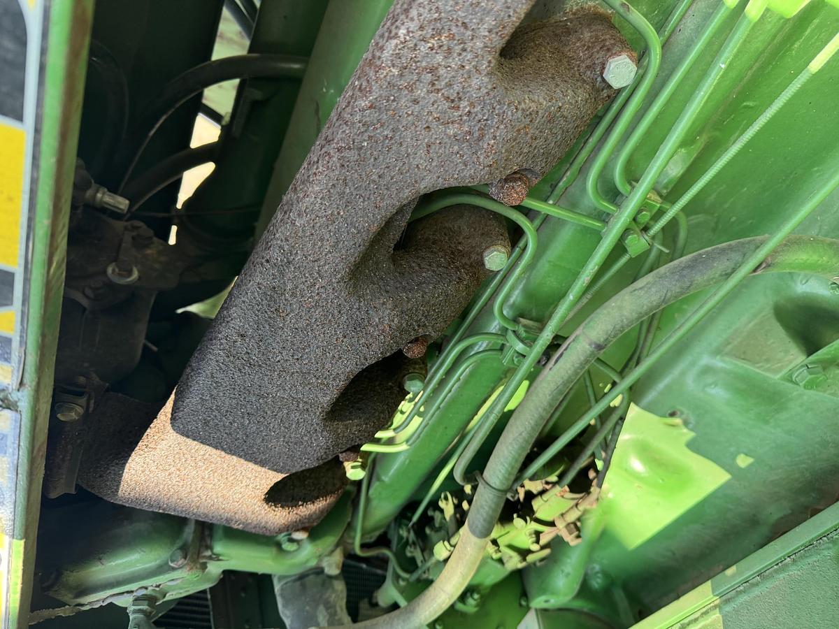 Used 1982 JOHN DEERE 2940