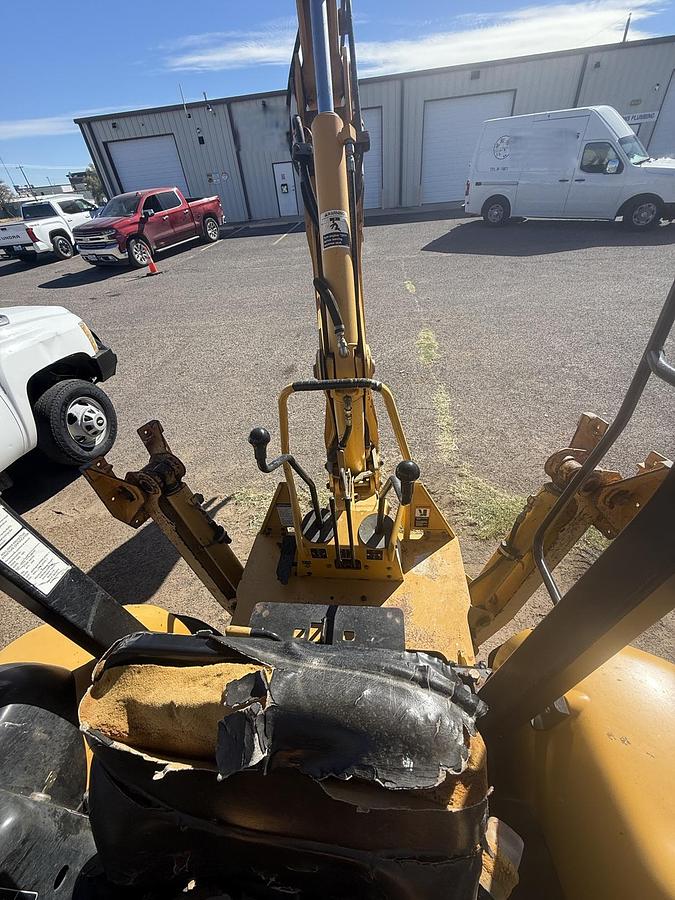 Used 2012 JOHN DEERE 110