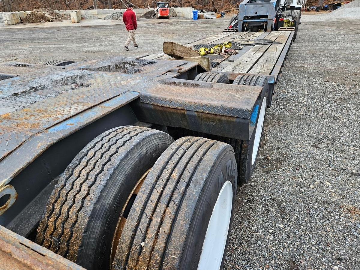 Used 1987 EAGER BEAVER 35T Lowboy