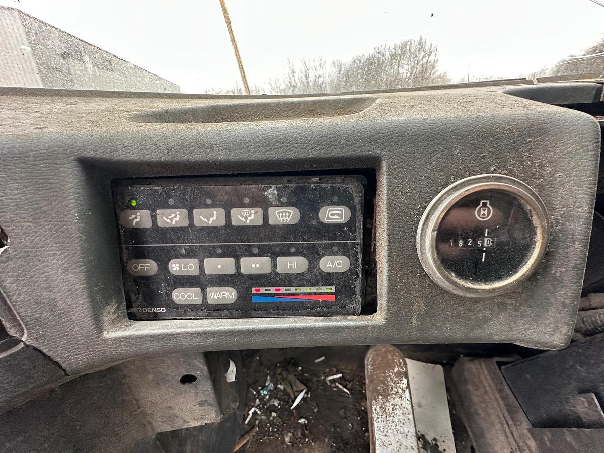 Used 2004 KOMATSU WA500-3