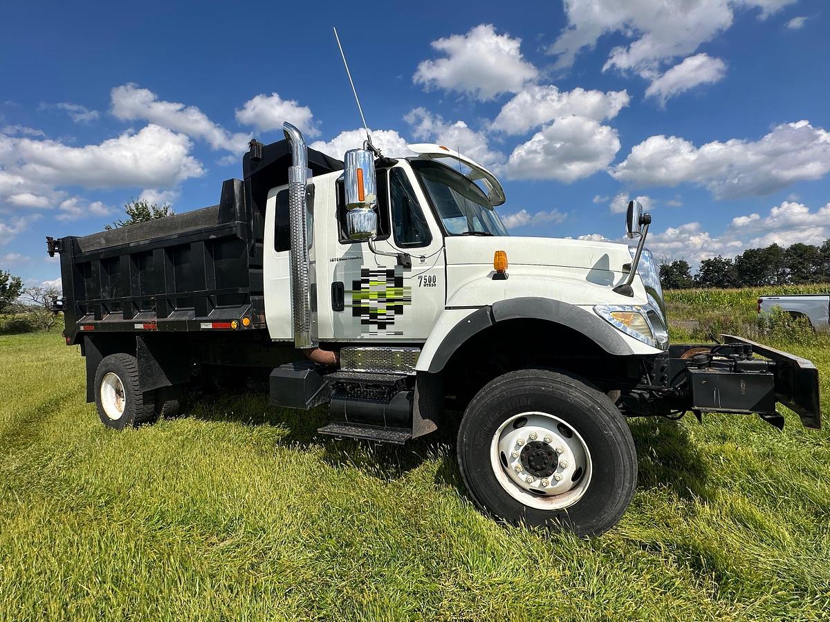 Used 2003 INTERNATIONAL 7500