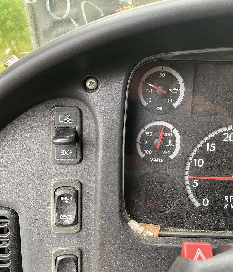 Used 2008 FREIGHTLINER M2