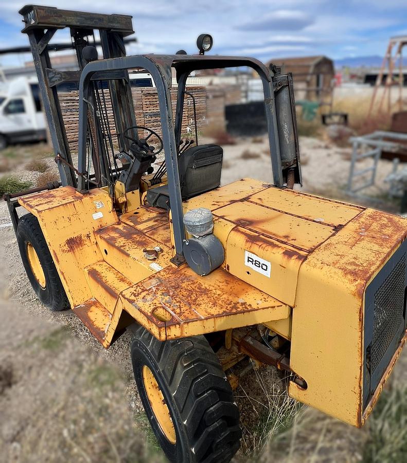 Used 1997 CATERPILLAR R80