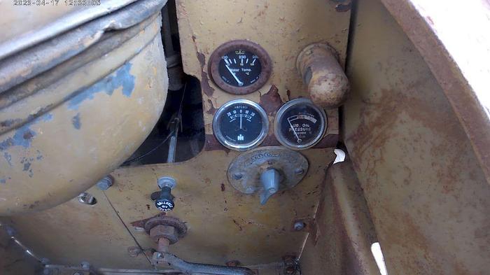 Used 1965 CATERPILLAR 933K