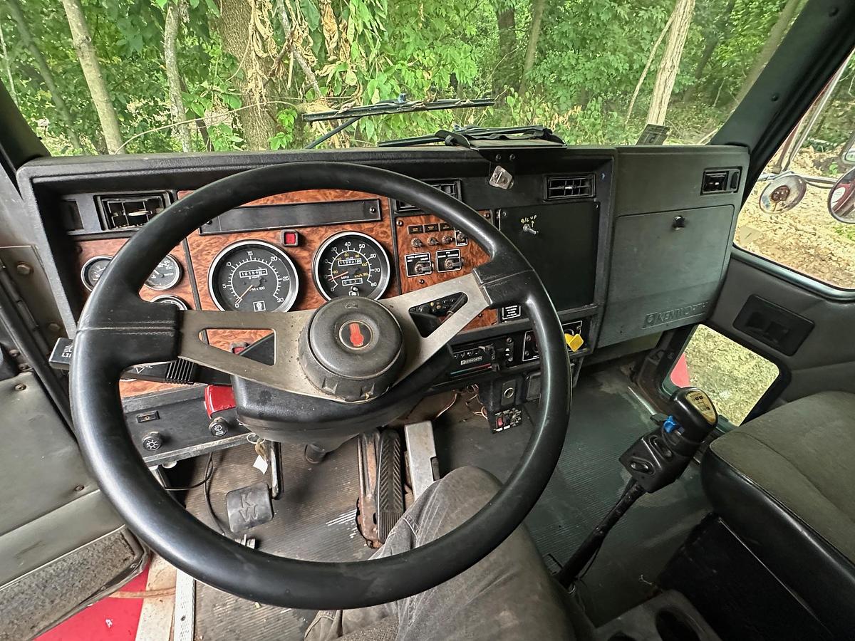 Used 2000 KENWORTH T300