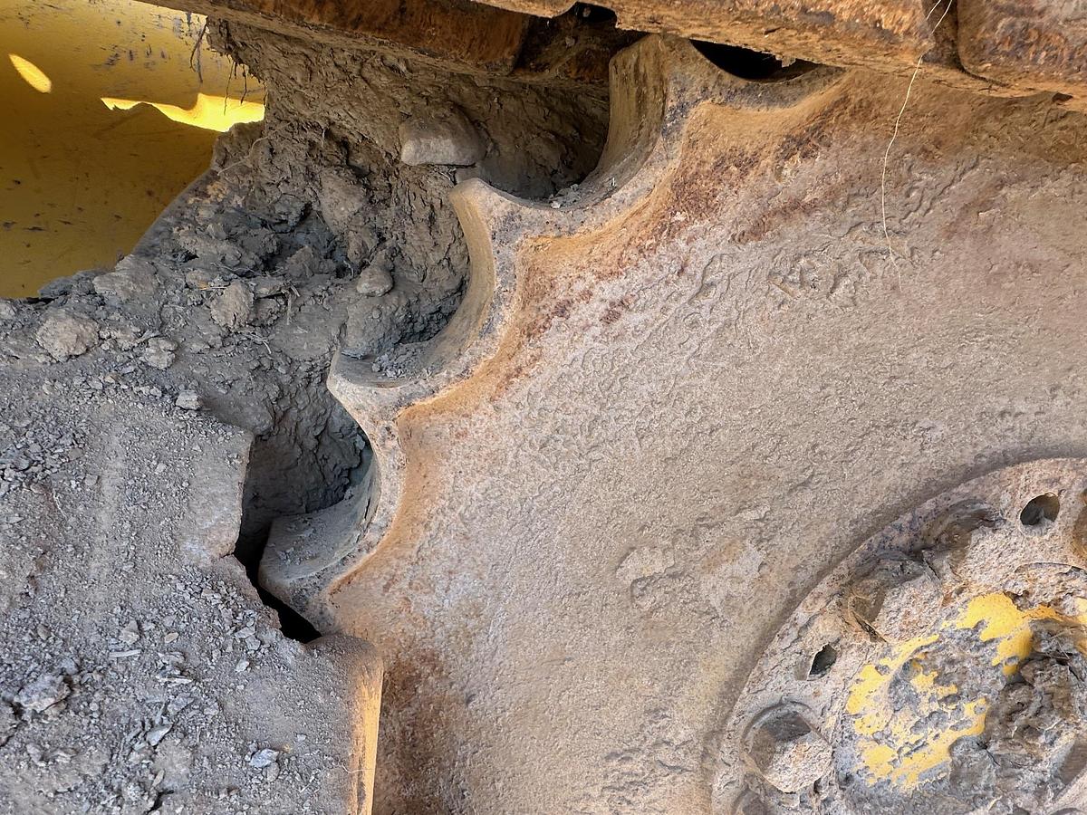 Used 2005 DEERE 650J LGP